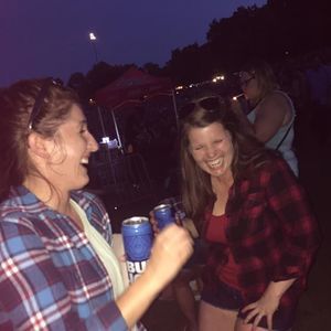 Meet your Posher, Abbie